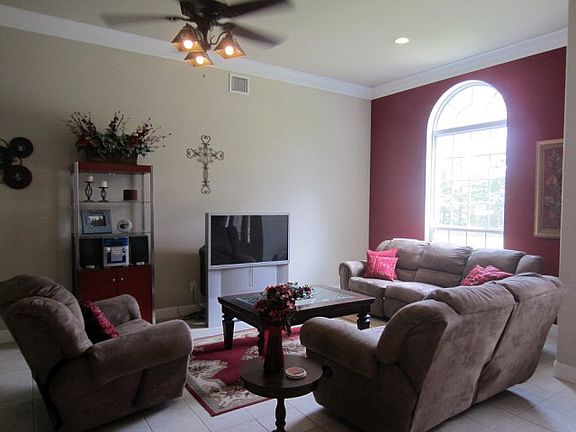 4th image of 205 Mission Hills Dr
