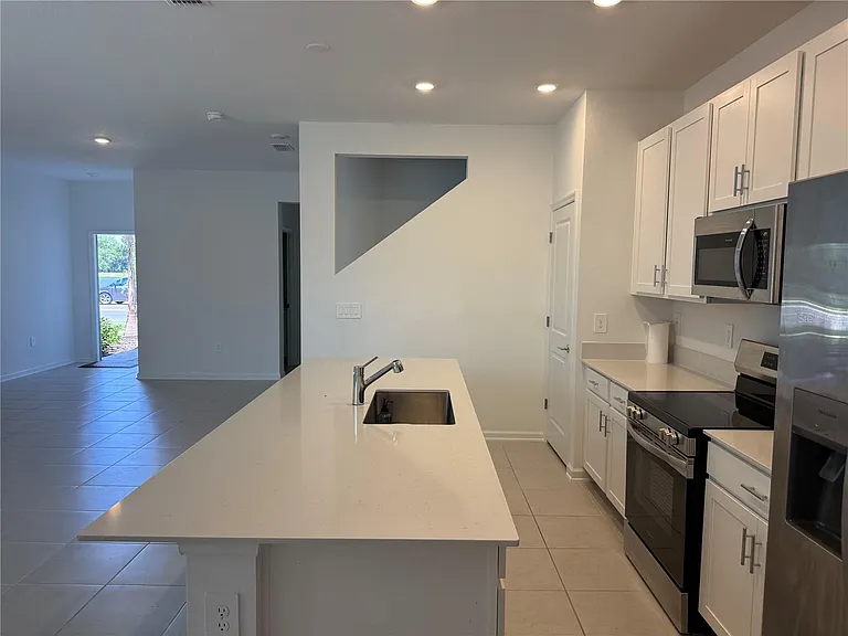 1885 Fulfillment Dr — Photo 11