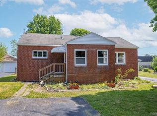 10 Park Ave, Oakfield, NY 14125