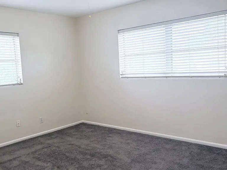 3211 San Pedro Ln — Photo 8