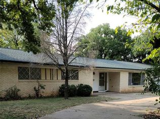 509 Travis Dr, Mineral Wells, TX 76067