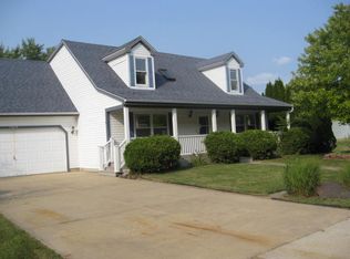11610 Gayle Ct, Huntley, IL 60142