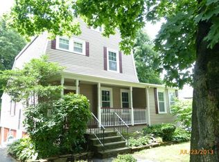 12 Iowa St, Worcester, MA 01602