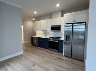 157 Everett St #302, Allston, MA 02134