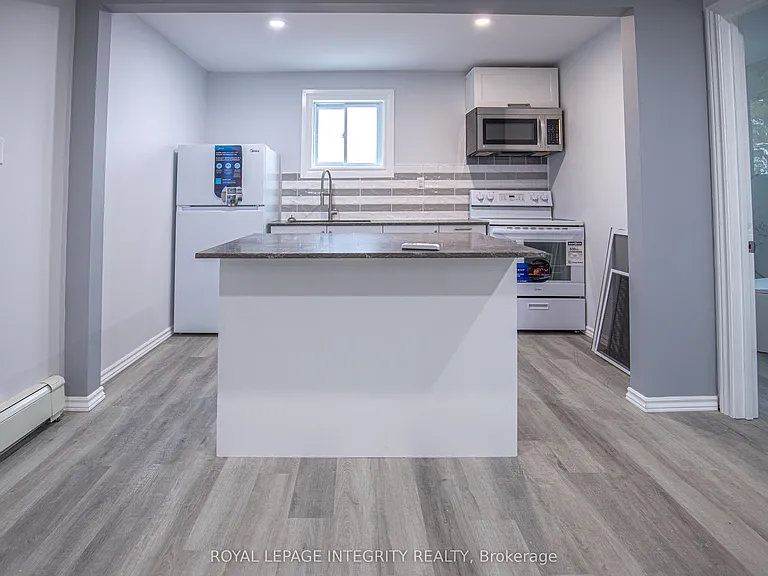 345 Richelieu Ave — Photo 6