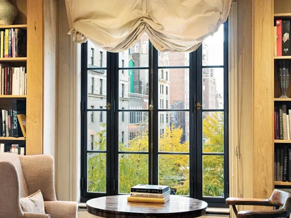 563 Park Avenue image 2 of 11