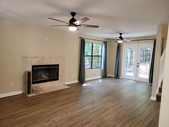 3rd image of 1705 Copperfield Cir