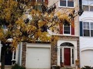 43696 Scarlet Sq, Chantilly, VA 20152