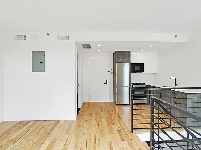 514 Herkimer St #1B — Photo 12