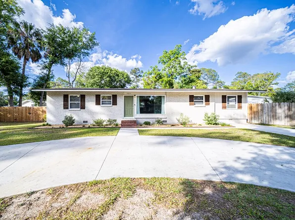1819 Canterbury Dr, Valdosta, GA 31602