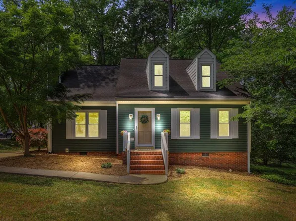 111 Jones Cir, Clayton, NC 27520