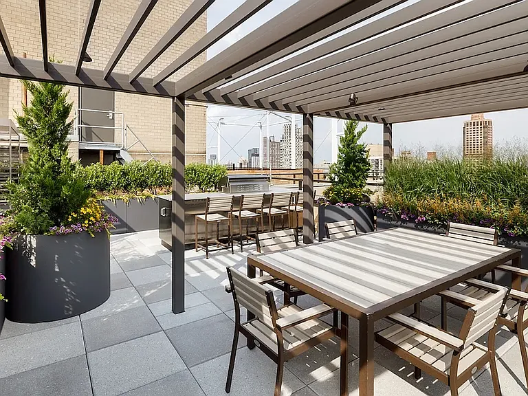 200 E 82nd St #21DE — Photo 36