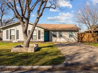 2729 Birch Park Dr, Richland Hills, TX 76118