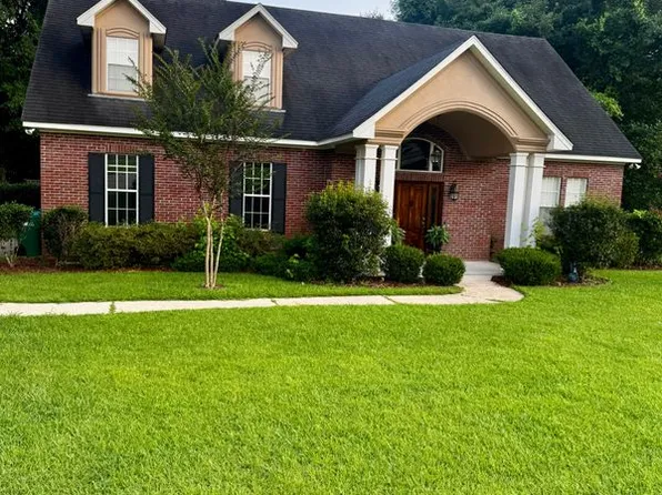 375 Amber Leaf Dr, Vicksburg, MS 39180