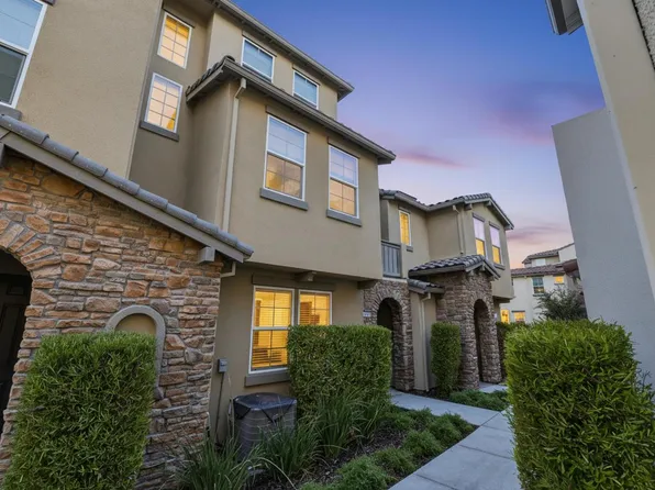 2945 Toulouse Walk, Sacramento, CA 95834