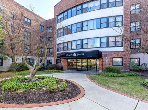 46 Grace Avenue #1L, Great Neck, NY 11021