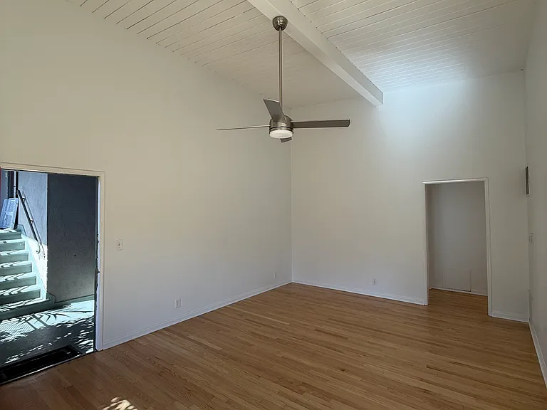 1709 N. Fuller Ave — Photo 45