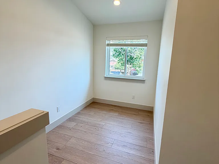 122 N Locust St #2 — Photo 9