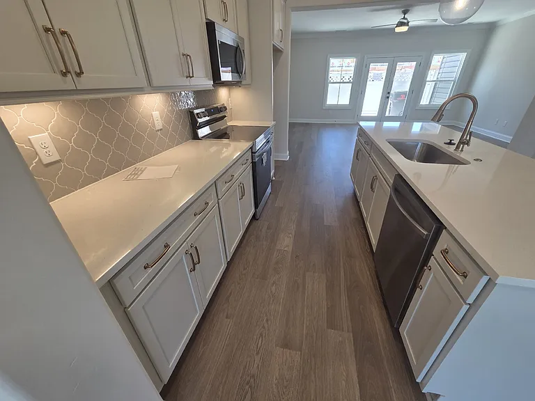 1341 Rebecca Johns Dr — Photo 4