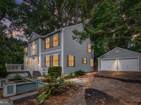 1 Lighthouse Rd, Wilmington, DE 19809