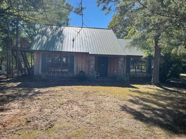 4 Andrea Ln, Greers Ferry, AR 72067