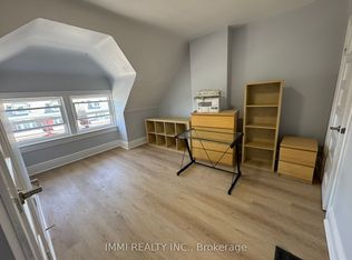618 Bathurst St #301, Toronto, ON M5S 2R1