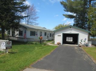 3342 E Cedar Lake Dr, Greenbush, MI 48738