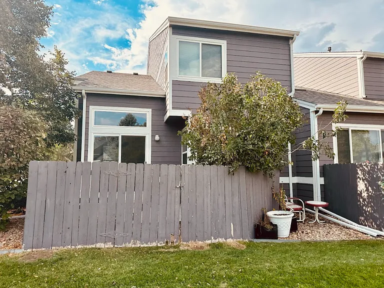 1141 James Ct — Photo 23
