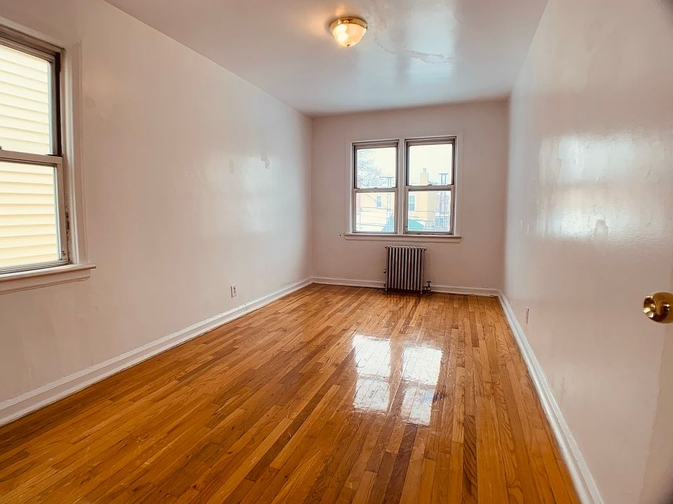 1st image of 21-40 Steinway St #3BB