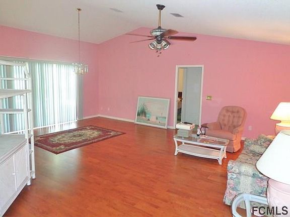 3rd image of 20 Pine Croft Ln