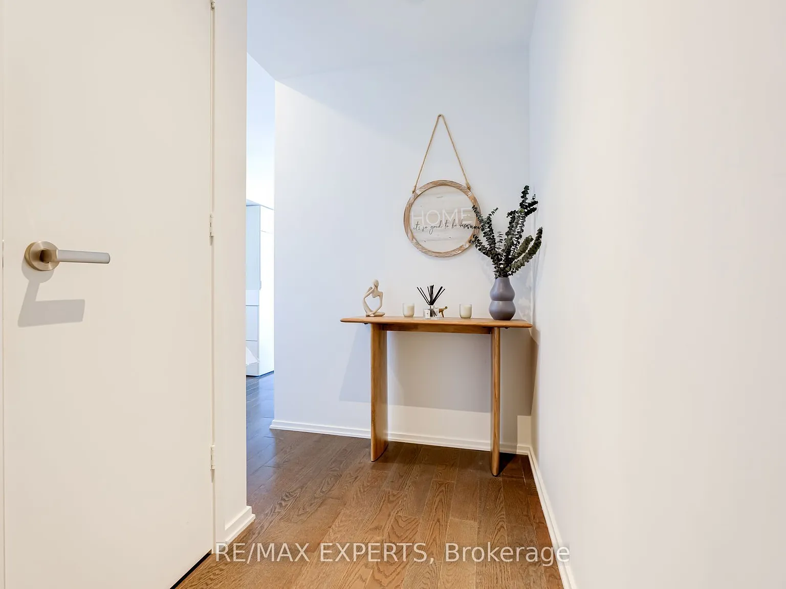 2 bed, $2,950 — Photo 4