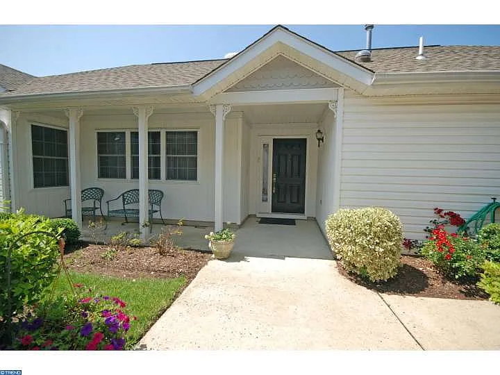 236 Nighthawk Dr photo 1
