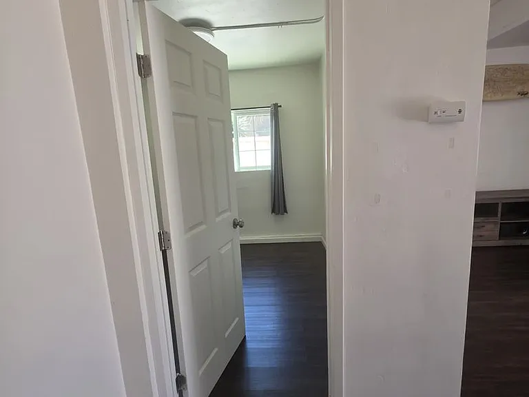 1153-1155 Emory St — Photo 13