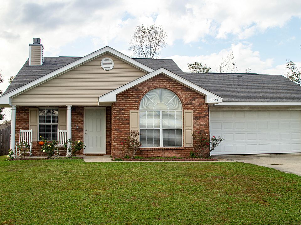 1st image of 13225 W Country Hills Dr