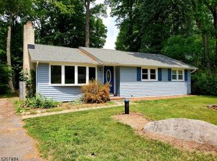 123 Highland Lakes Rd, Highland Lakes, NJ 07422