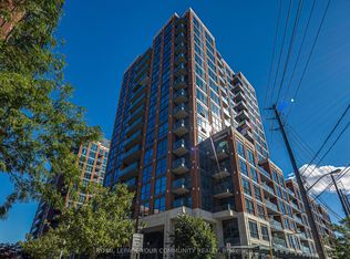 31 Tippett Rd #1023, Toronto, ON M3H 0C8