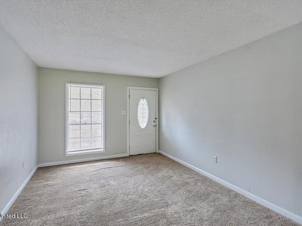 126 Mayfair Dr, Jackson, MS 39212