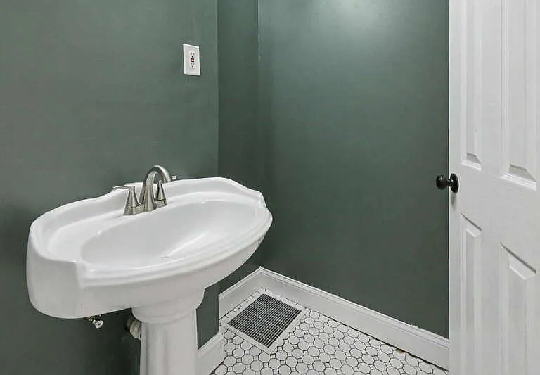 2106 N Camac St — Photo 22