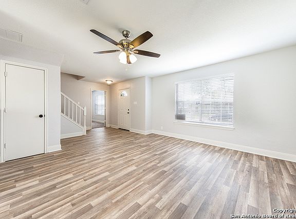 5th image of 4727 Erin Blvd
