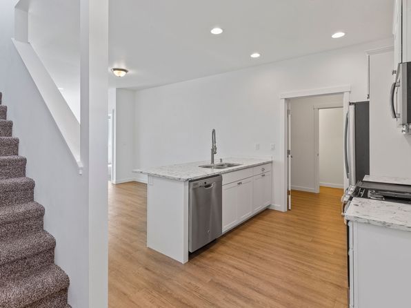 1786 NW 6th Ave, Oak Harbor, WA 98277