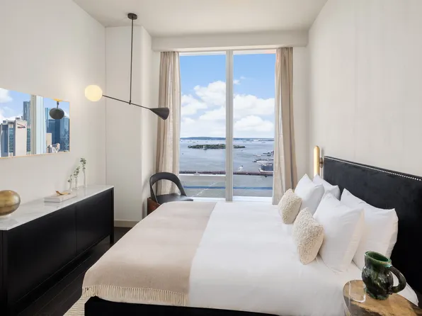 252 South Street image 9 of 42