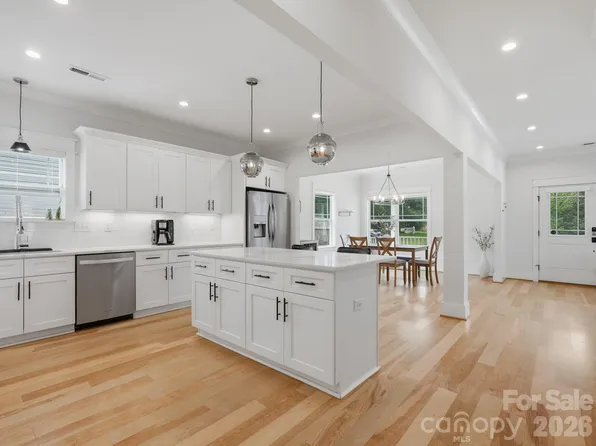 5309 Tarrywood Ln, Charlotte, NC 28205