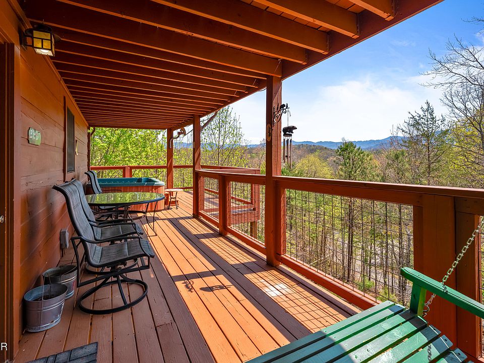 34th image of 1855 Spring Hill Dr