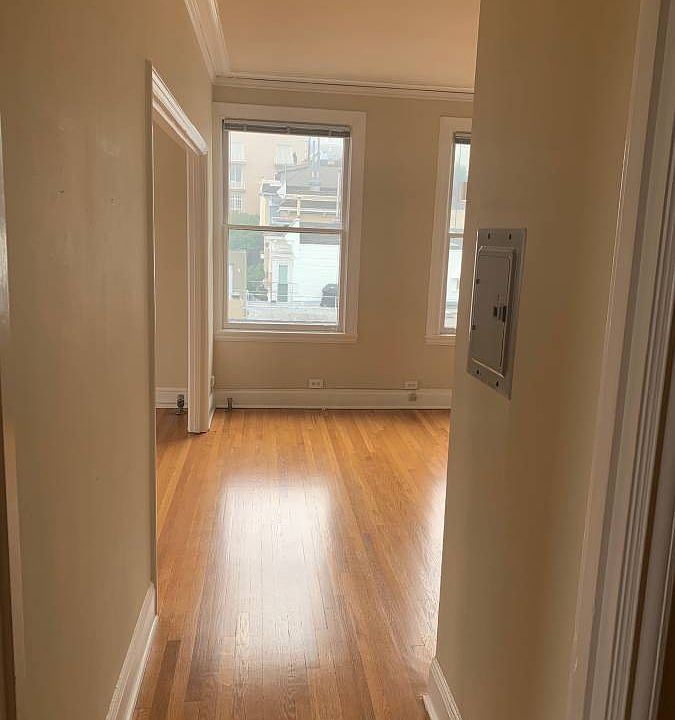 1st image of 1900 Vallejo St #502