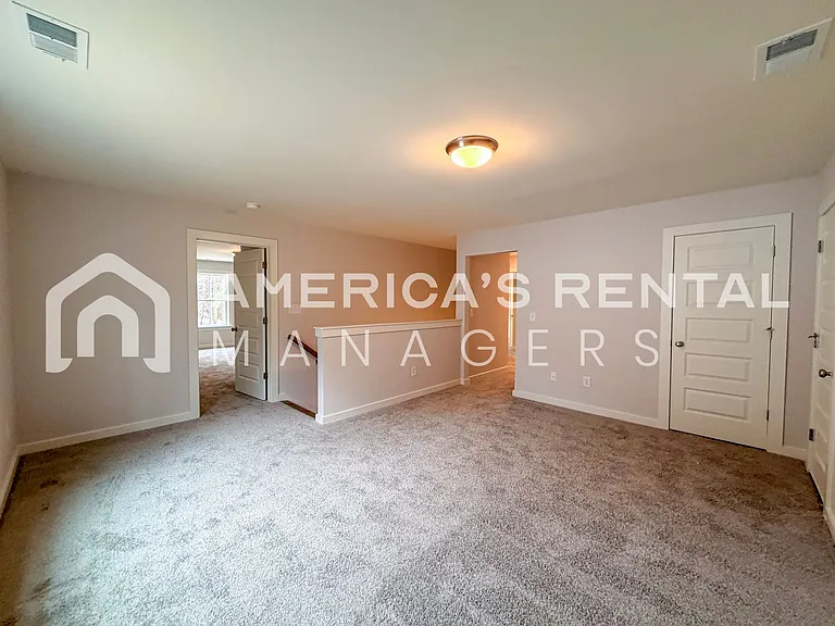 101 Townmoor Ln — Photo 39