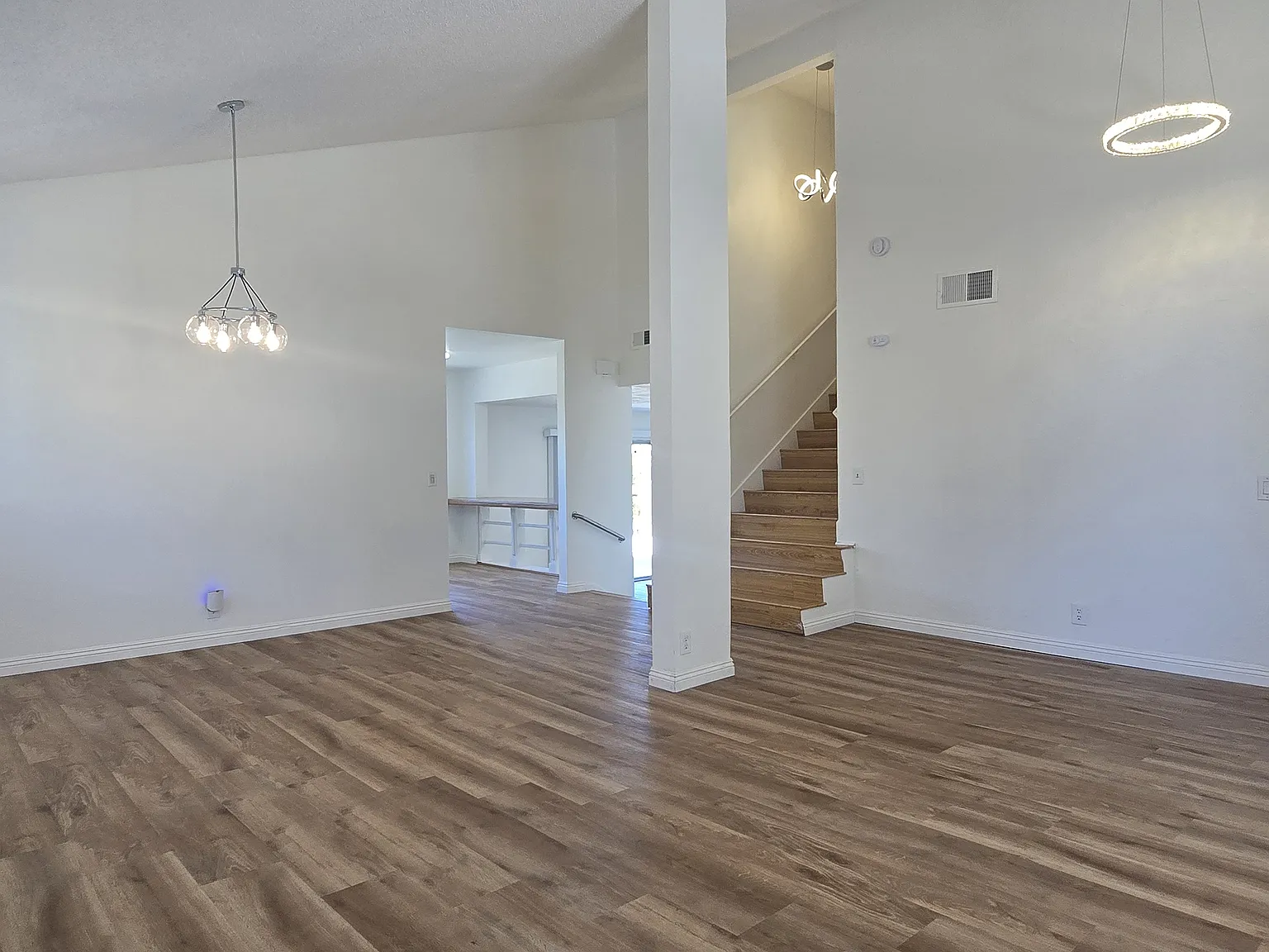 4 bed, 2.5 bath, 1881 sqft, $4,800 — Photo 4