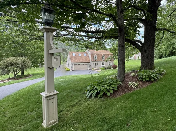 390 Bald Mountain Rd, Bernardston, MA 01337