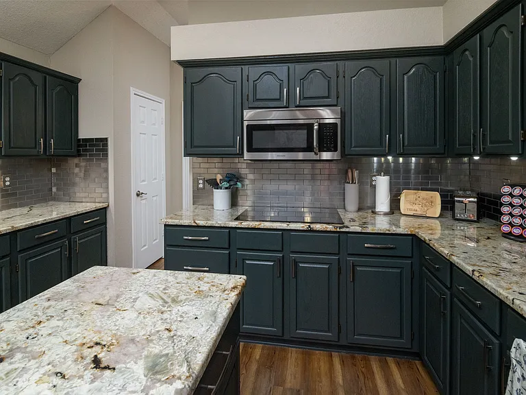 3410 Los Alamos Ln — Photo 21