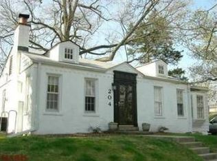 204 Thomas Ave, Saint Louis, MO