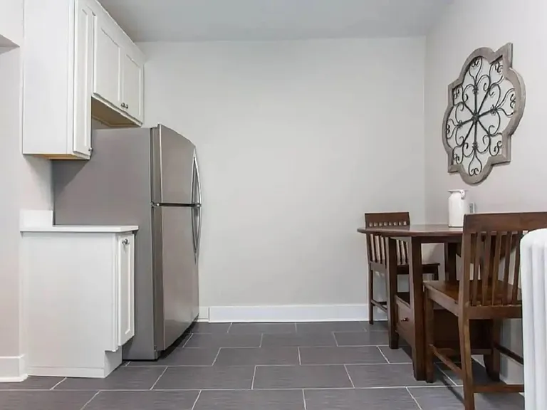 311 W Park Ave — Photo 27